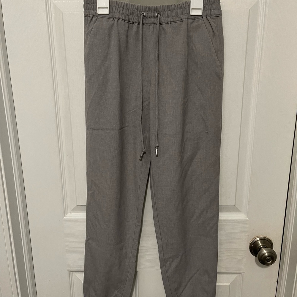 Michael Kors Women's Gray Elastic Waist and Ankle Drawstring Pants Size 2P